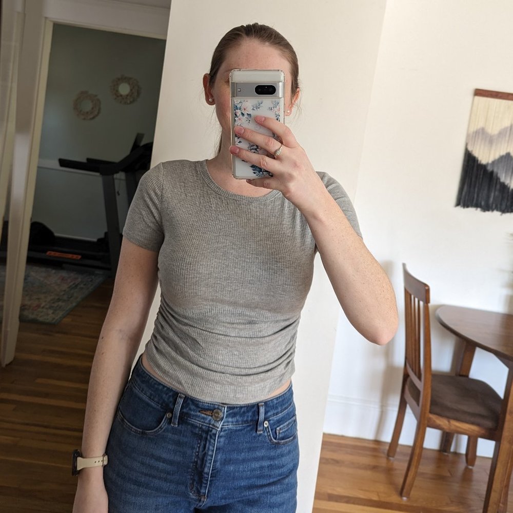 🆕 Grey t shirt with scrunched sides